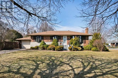 67 ELVASTON DRIVE , Toronto, Ontario M4A 1N5 5