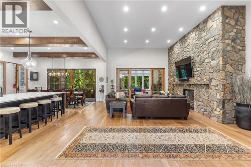 44 Pioneer Ridge Drive, Kitchener, ON 