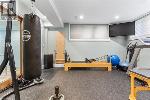 44 Pioneer Ridge Drive, Kitchener, ON 
