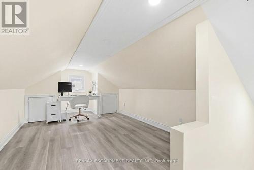 141 Mcanulty Boulevard, Hamilton, ON 