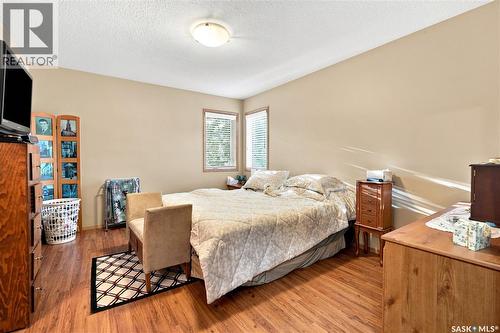 4920 Dewdney Avenue, Regina, SK 