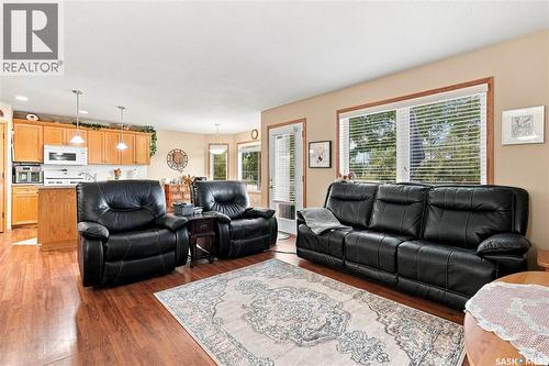 4920 Dewdney Avenue, Regina, SK 