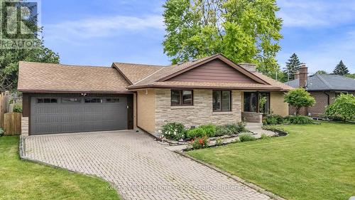 58 REYBURN AVENUE  Kitchener, ON N2C 2B2