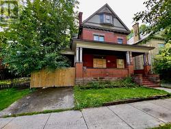 575 QUEENS AVENUE  London East (East F), ON N6B 1Y9