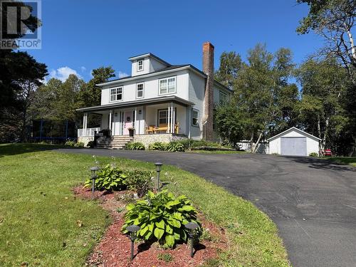 6 Sunset Drive  Grand Falls-Windsor, NL A2A 1W7