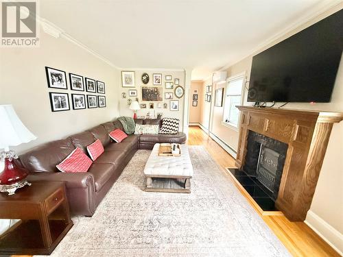 6 Sunset Drive, Grand Falls-Windsor, NL 