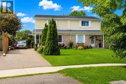 30 STANBRIDGE COURT  Toronto, ON M1B 2S5
