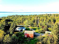 1005 West Halls Harbour Road Halls Harbour, NS B0P 1J0