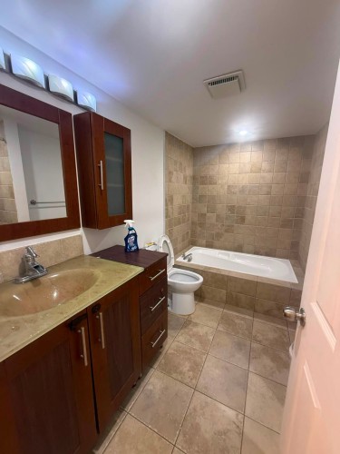 Salle de bains - 4Z-1905 Rue Jean-Picard, Laval (Chomedey), QC 