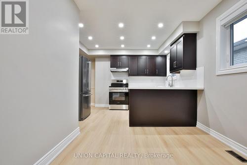 UPPER - 131 ROMFIELD CIRCUIT , Markham, Ontario L3T 3H7 2
