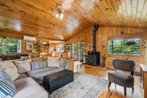 Living Room - 48 Ch. Germain-Coupal, Brébeuf, QC 