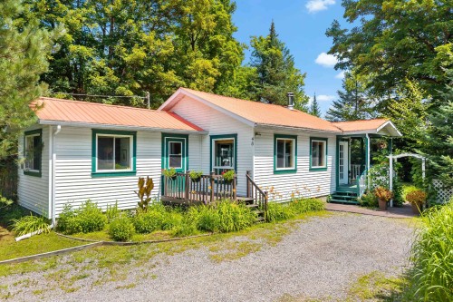 Back of Structure - 48 Ch. Germain-Coupal, Brébeuf, QC 