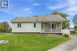 33 FROST AVENUE  Hawkesbury, ON K6A 2T4