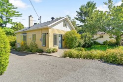 760 Rue de Sherwood Québec (Charlesbourg), QC G2N 1X6