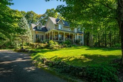 956 Rue de la Voie-du-Bois  Prévost, QC J0R 1T0
