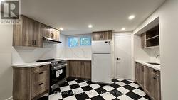 BSMT - 570 EXBURY CRESCENT Mississauga, ON L5G 2P4