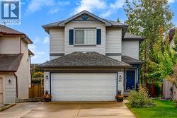 83 Valley Stream Circle NW  Calgary, AB T3B 5W2