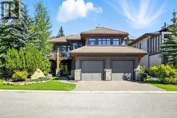 16 Spring Valley Lane SW  Calgary, AB T3H 4V2