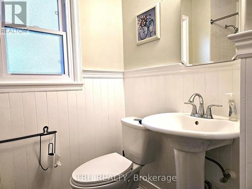 28 Arundel Avenue, Ottawa, ON 