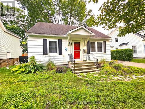 28 Arundel Avenue, Ottawa, ON 