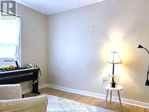 28 Arundel Avenue, Ottawa, ON 