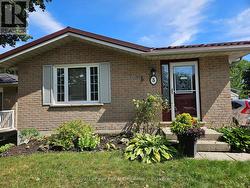3 JOYCE PLACE  Guelph (Grange Road), ON N1E 6P8