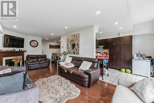 216 Cityview Crescent, Ottawa, ON 