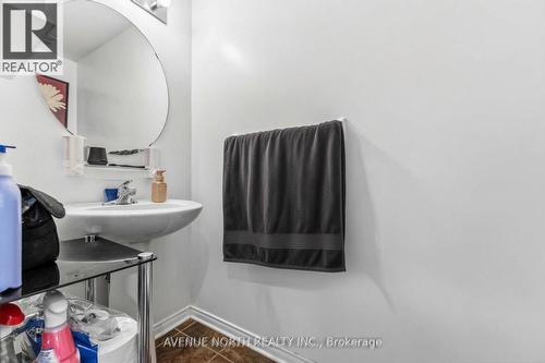 216 Cityview Crescent, Ottawa, ON 