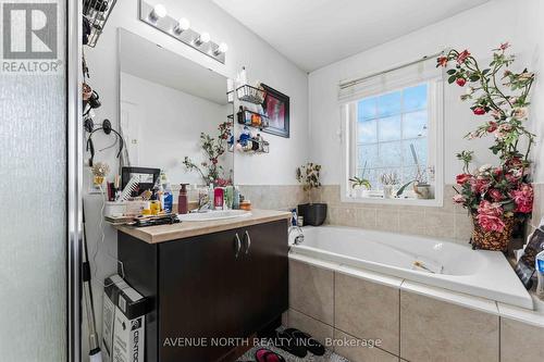 216 Cityview Crescent, Ottawa, ON 