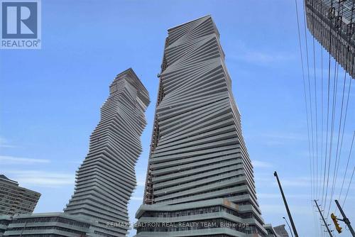 316 - 3900 CONFEDERATION PARKWAY  Mississauga, ON L5B 0M3