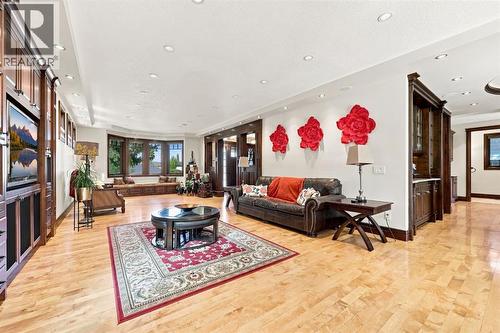 803 25 Avenue Nw, Calgary, AB 