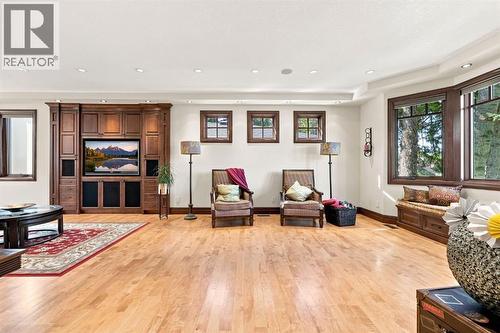 803 25 Avenue Nw, Calgary, AB 