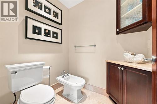 803 25 Avenue Nw, Calgary, AB 