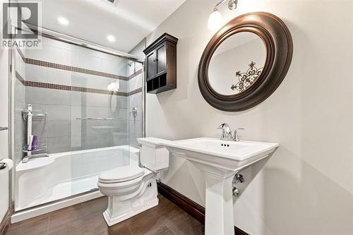 803 25 Avenue Nw, Calgary, AB 