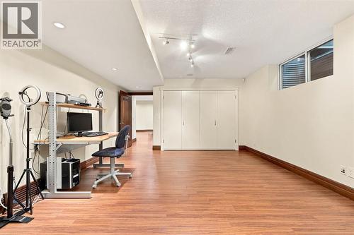 803 25 Avenue Nw, Calgary, AB 