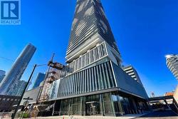 917 - 138 DOWNES STREET Toronto, ON M5E 0E4