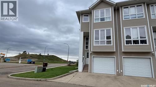 1 697 Sun Valley Drive, Estevan, SK 