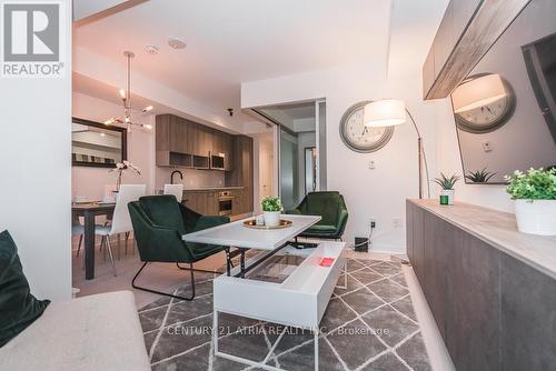 404 - 501 ADELAIDE STREET , Toronto, Ontario M5V 0R3 2
