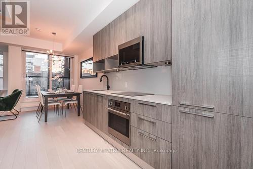 404 - 501 ADELAIDE STREET , Toronto, Ontario M5V 0R3 5