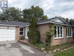 11 CARTWRIGHT DRIVE Barrie, ON L4M 5P9