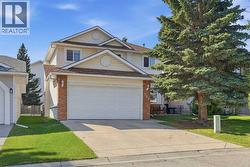 209 schubert Place NW  Calgary, AB T3L 1W6