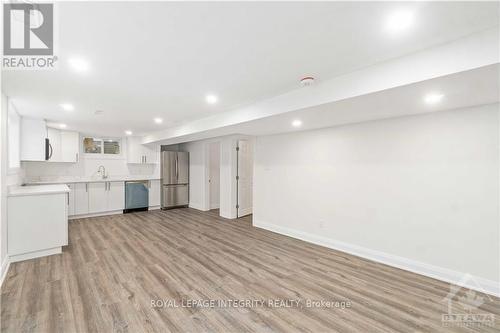 B - 25 NEWHAVEN STREET , Ottawa, Ontario K2G 0X7 3
