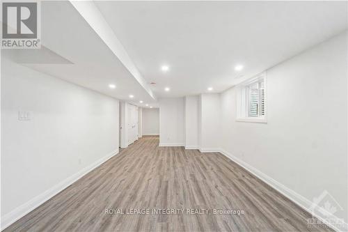 B - 25 NEWHAVEN STREET , Ottawa, Ontario K2G 0X7 4