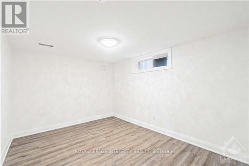 B - 25 NEWHAVEN STREET , Ottawa, Ontario K2G 0X7 5