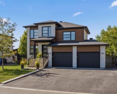 51 Rue des Lys  Lavaltrie, QC J5T 0C4