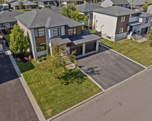 Photo aérienne - 51 Rue Des Lys, Lavaltrie, QC 