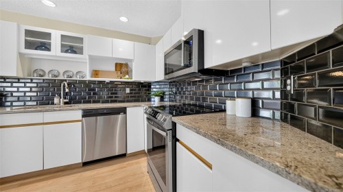 #736-6880 Wallace Dr, Central Saanich, BC 