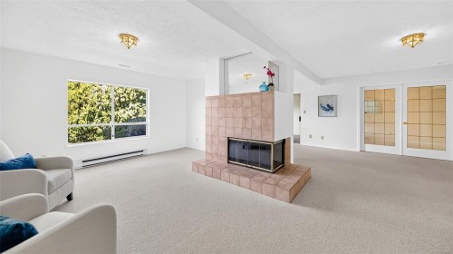 #736-6880 Wallace Dr, Central Saanich, BC 