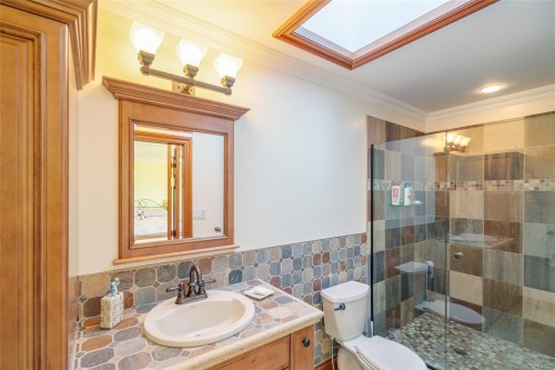526 Douglas Pl, Ladysmith, BC 