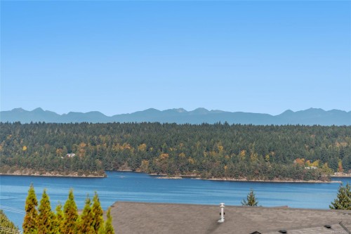 526 Douglas Pl, Ladysmith, BC 
